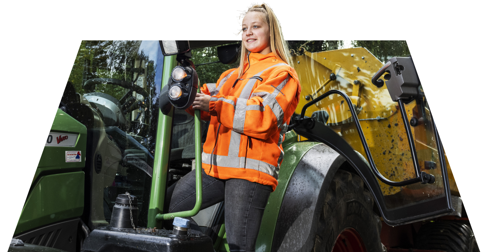 Machinist of tractor&shy;chauffeur